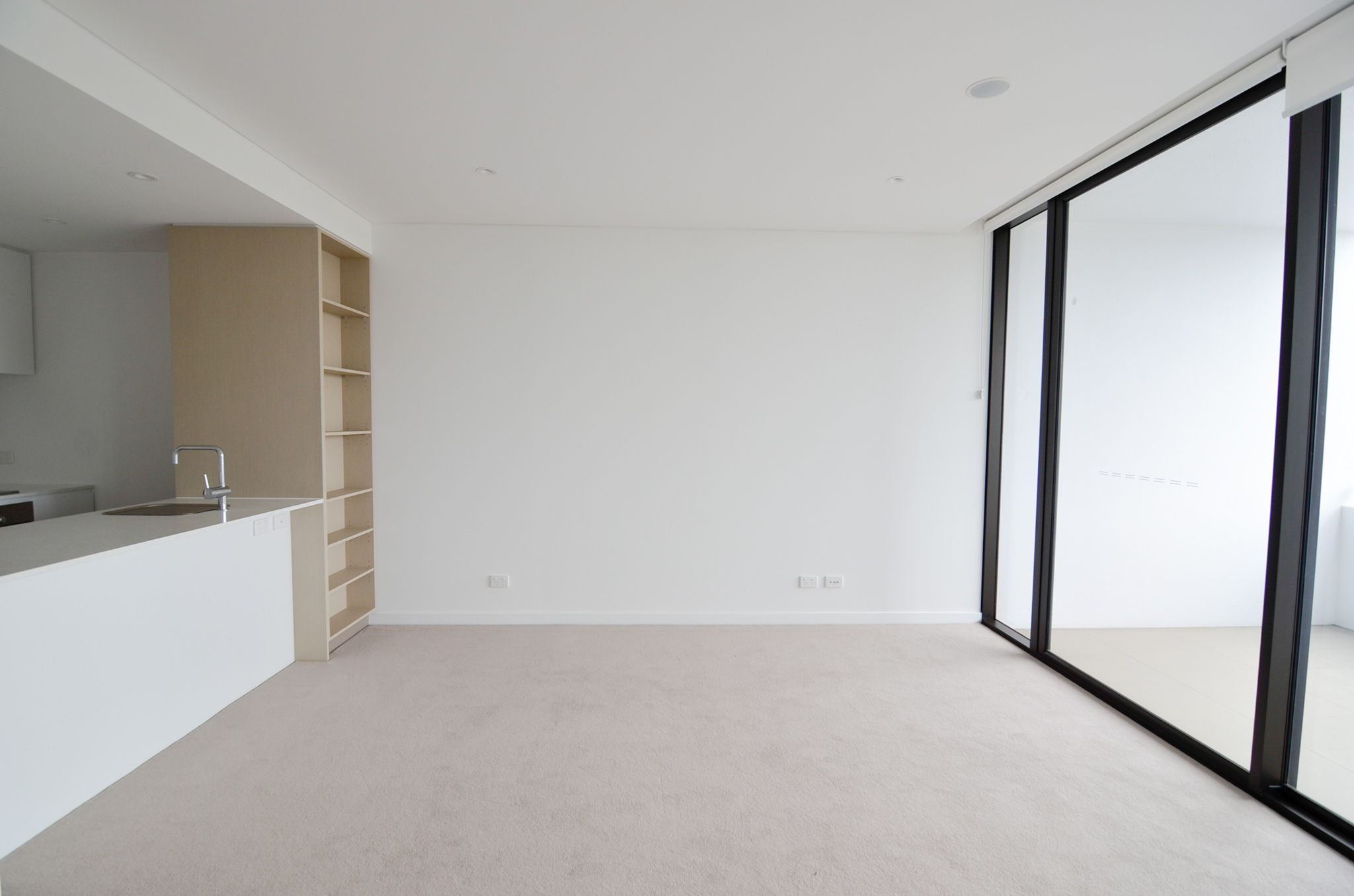 10211/320 Macarthur Avenue Hamilton, city and river views