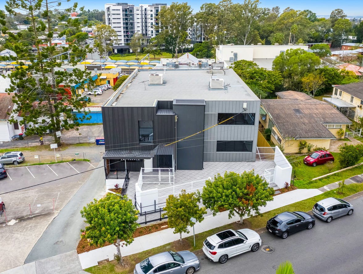 12 Riverview Terrace, Indooroopilly